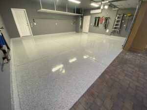 2_garage-floor-epoxy-maintenance